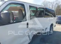 2018 Chevrolet Express фото