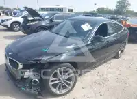 2018 BMW 330 photo