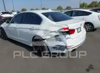2018 BMW 330 photo