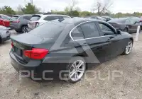 2018 BMW 330 фото