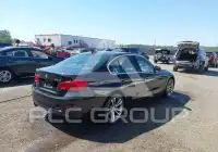 2018 BMW 330 photo