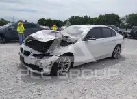 2018 BMW 330 photo