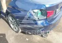 2018 BMW 330 photo