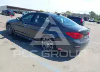 2018 BMW 530 photo