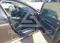 2018 BMW 750 photo