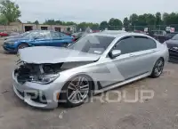 2018 BMW 750 фото