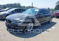 2018 BMW 750 фото