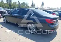 2018 BMW 750 фото