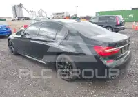 2018 BMW 750 фото