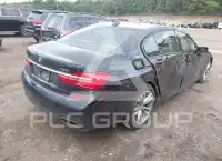2018 BMW 750 фото