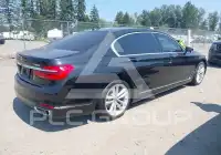 2018 BMW 750 фото