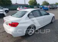 2018 BMW 330 photo