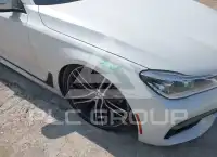 2018 BMW 750 фото