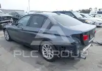2018 BMW 320 photo