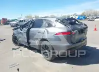 2018 Jaguar F-PACE photo