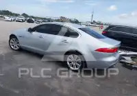 2018 Jaguar XF фото