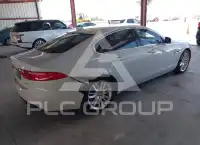 2018 Jaguar XF photo