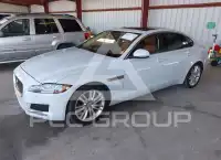 2018 Jaguar XF photo
