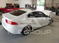 2018 Jaguar XE фото