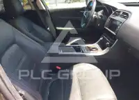 2018 Jaguar XE фото