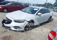 2018 Buick REGAL photo