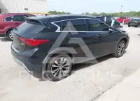 2018 Infinity QX30 фото