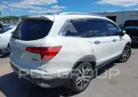 2018 Honda PILOT photo
