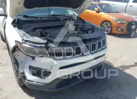 2018 Jeep COMPASS photo