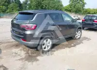 2018 Jeep COMPASS photo