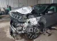 2018 Jeep COMPASS фото