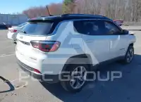 2018 Jeep COMPASS photo