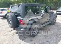 2018 Jeep WRANGLER фото