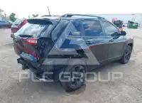 2018 Jeep CHEROKEE фото