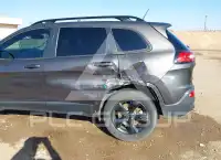 2018 Jeep CHEROKEE photo