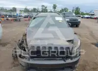 2018 Jeep CHEROKEE photo