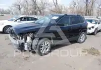 2018 Jeep CHEROKEE фото