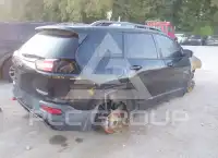 2018 Jeep CHEROKEE photo