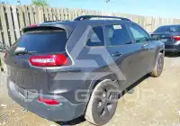 2018 Jeep CHEROKEE photo