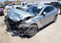 2018 Mazda 3 photo