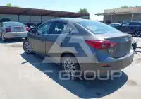 2018 Mazda 3 photo