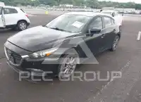 2018 Mazda 3 photo