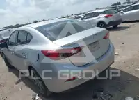 2018 Mazda 3 photo