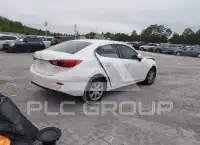 2018 Mazda 3 фото
