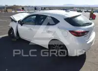 2018 Mazda 3 photo