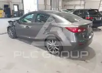 2018 Mazda 3 photo