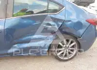 2018 Mazda 3 photo
