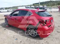 2018 Mazda 3 photo