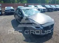 2018 Mazda 3 фото