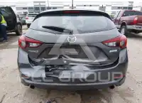 2018 Mazda 3 фото