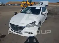 2018 Mazda 3 photo